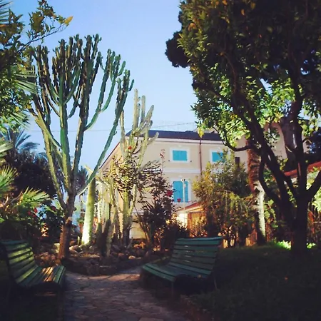 Sophia Hotel 3*