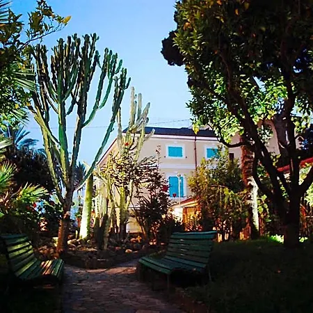 Sophia Hotel 3*